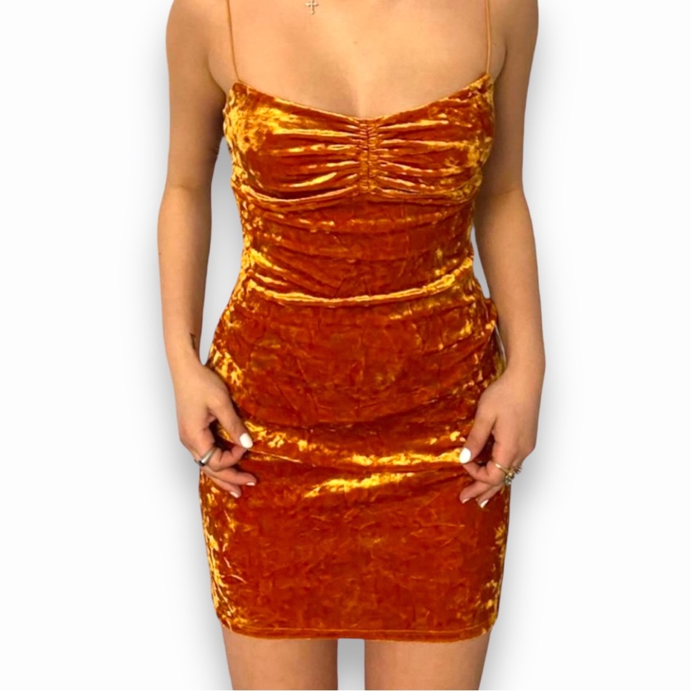 🏵crushed velvet bodycon dress 🏵